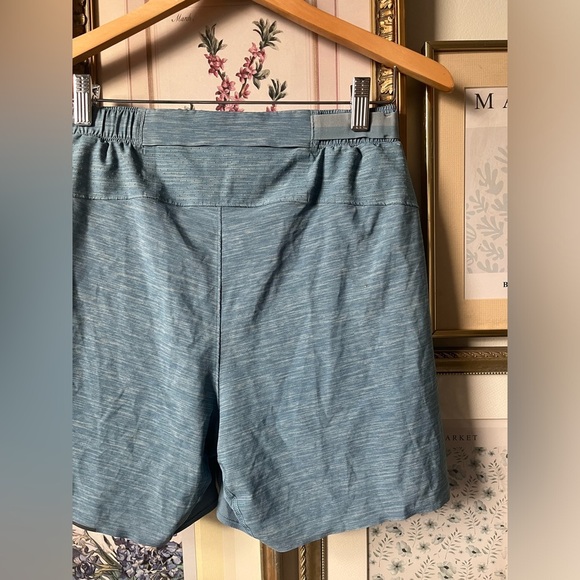 Lululemon Men’s Lined Shorts Small Teal - Picture 4 of 8